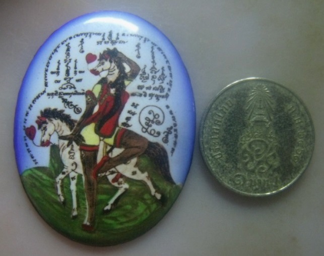 **เบา​ๆ​**ล็อกเก็ตม้าคู่มหาเสน่ห์ มียันต์รอบ สวยๆ**มีดีในตัวเป็นยอดของมหาเสน่ห์ เมตตามหานิยม 