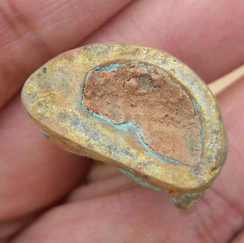 พระไม่ทราบที่ เคาะเดียว   