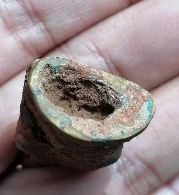 พระไม่ทราบที่ เคาะเดียว   