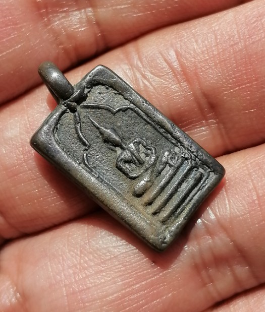 เหรียญหล่อโบราณ ปางไสยาสน์​ หลวงพ่อจง​ วัดหน้าต่างนอก​ ออกวัดห้วยสุวรรณ​ ปี​ 2494 เคาะเดียว    