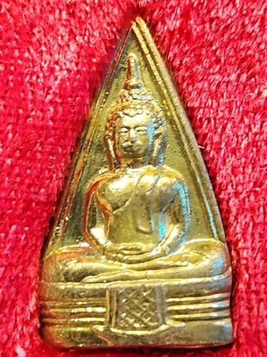 วัดโสธรวรารามวรวิหาร จังหวัดฉะเชิงเทรา หลวงพ่อโสธ พิมพ์สามเหลี่ยมสองหน้า 2560