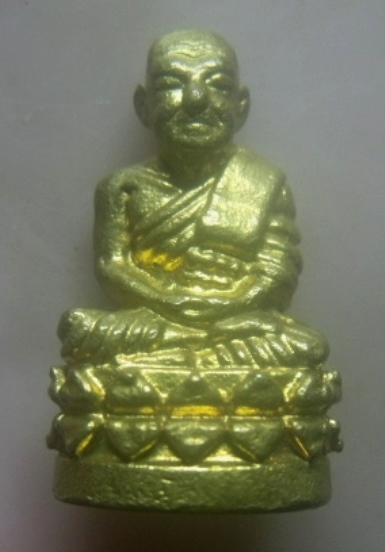 **เบาๆ**รูปหล่อหลวงปู่ทวด พิมพ์บัวรอบย้อนยุค รุ่น เปิดโลก รวยเงินล้าน วัดช้างให้**ใต้ฐานมีโค้ด สวยๆ