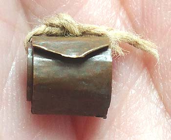 *ตะกรุดลูกอมโลกธาตุ หลวงพ่อเปลี่ยน วัดใต้ กาญจนบุรี*