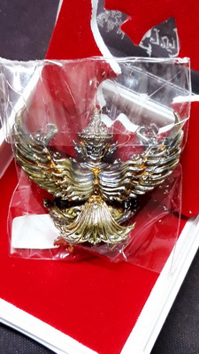 พญาครุฑราชาโชค พระอาจารย์อึ่ง วัดเชิงหวาย เนื้อสัมฤทธิ์ประกายฟ้า สวยเดิมยังไม่ได้แกะซีนครับ