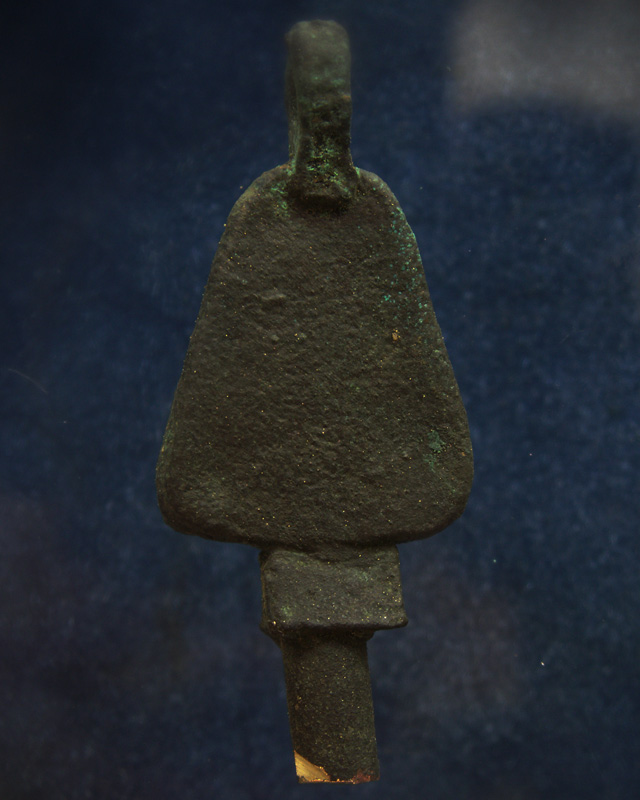 แท้ๆจากวัด!! เหรียญหล่อจอบใหญ่ หลวงพ่อเงิน รุ่นปืนแตก วัดคงคาราม (บางคลานใต้) ตัดจากช่อกรรมการ (12)