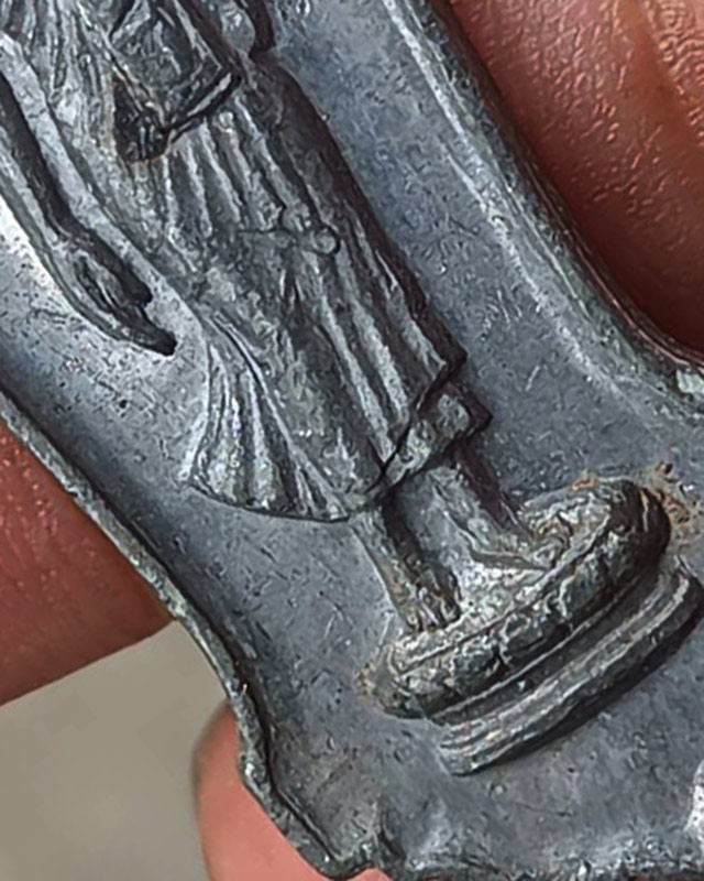 21.พระลีลา 25 พุทธศตวรรษ เนื้อชิน พิมพ์รองเท้าบูทข้างเดียว