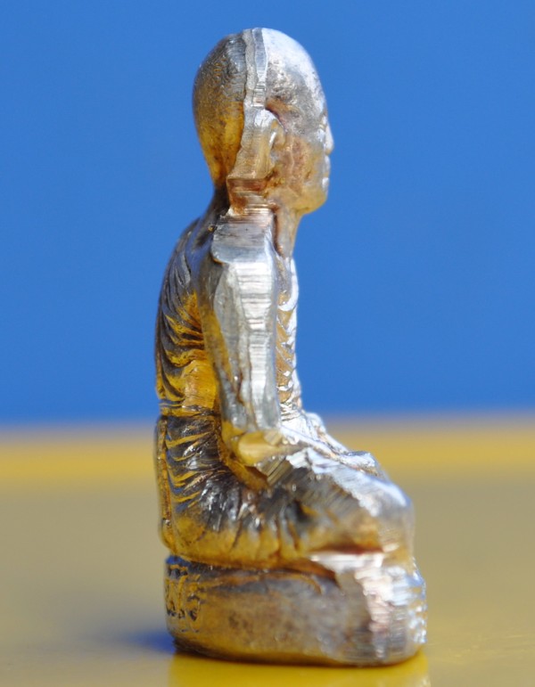 รูปเหมือนปั๊มคุณพระเทพประทานพรเนื้อเงิน หลวงพ่อคูณ