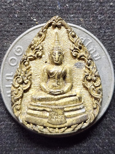 วัดโสธรวรารามวรวิหาร ฉะเชิงเทรา เหรียญหล่อหยดน้ำ หลวงพ่อพระพุทธโสธร รุ่นสร้างพระอุโบสถ ปี 2537 