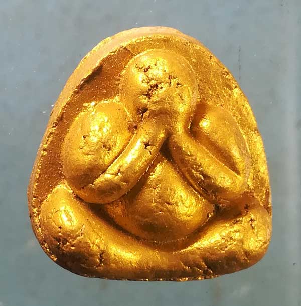 ปิดตา หลวงพ่อเกลี้ยง วัดเนินสุทธาวาส ชลบุรี