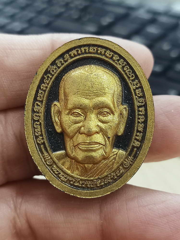 5-37 พระผงหน้าใหญ่ พญาไก่พันล้าน หลวงพ่อพัฒน์ วัดห้วยด้วน นครสวรรค์ 2564 กล่องเดิม