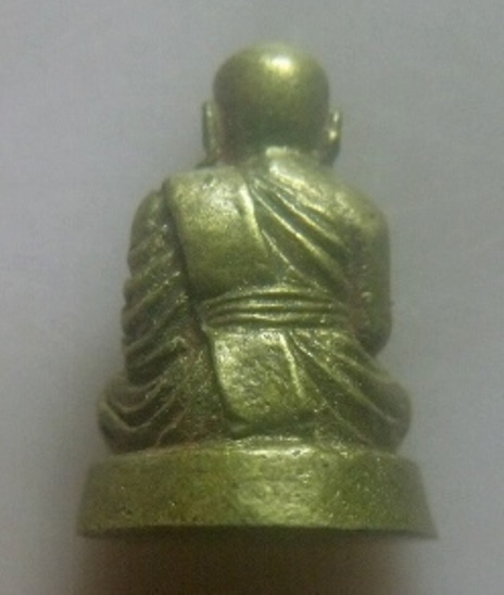 **เบา​ๆ​**รูปหล่อหลวงพ่อจำลอง เก่าๆ ไม่ทราบวัด**เนื้อจัด มีโค้ด สวยๆ