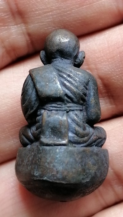 หลวงปู่ทวด รูปหล่อพิมพ์เเบ้าทุบ ตอกโค๊ดใต้ฐาน วัดในหาน จ.ภูเก็ต ปี 2536 เคาะเดียว