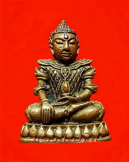 พระชัยวัฒน์ตะละกุล(พระชัยวัฒน์จักรพรรดิ์) หลวงพ่ออุตตมะ วัดวังก์วิเวการาม จ.กาญจนบุรี สวยมากค่ะ