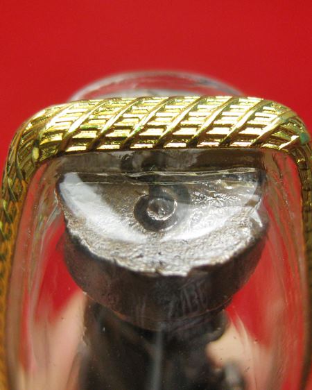 พระสิวลี หลวงพ่อแล วัดพระทรง จ.เพชรบุรี ปี 2517  พร้อมเลี่ยมไมคอน สีทอง 