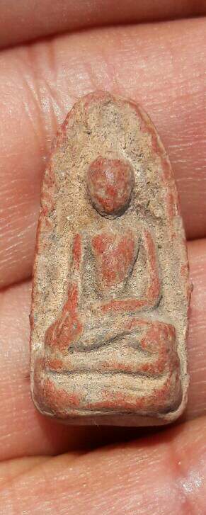 พระรอดมีคราบกรุ​ไม่ทราบที่ เคาะเดียว   