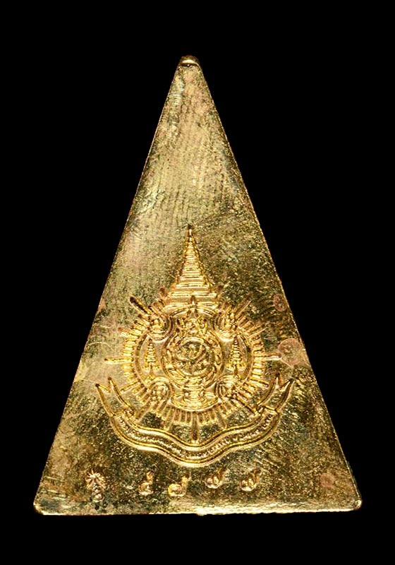 พระพุทธนวราชบพิตร หลังพระปรมาภิไทยย่อ ภปร เนื้อกะหลั่ยทอง