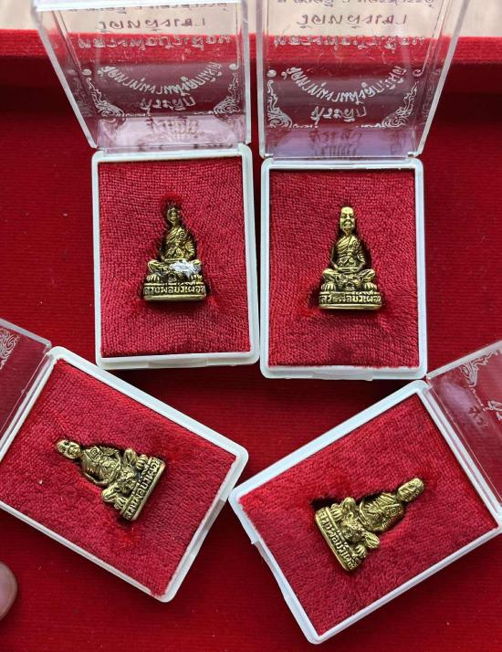 ปหล่อ หลวงพ่อบัวเผื่อน วัดพรหมนิมิต อ.ตาคลี จ.นครสวรรค์ 4 องค์ ก้นอุดเงิน