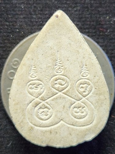 วัดโสธรวรารามวรวิหาร จังหวัดฉะเชิงเทรา พระผงหลวงพ่อโสธร พิมพ์หยดน้ำ 