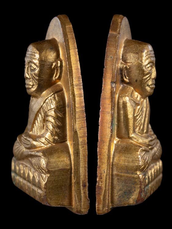 พระหลวงปู่ทวดหลังตัวหนังสือพิมพ์ใหญ่ พิมพ์หน้าโบราณ/กรรมการ(ใ.แตก) วัดช้างให้ ปี2508