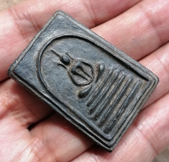 พระสมเด็จ หลังยันต์มะอะอุ หลวงพ่อกวย วัดโฆสิตาราม​ ยุคต้น​ เนื้อผงใบลาน​ เคาะเดียว    