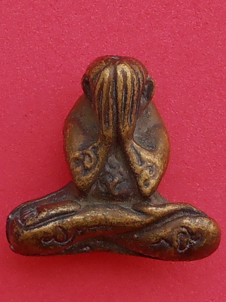 พระปิดตา เนื้อโลหะผสม 