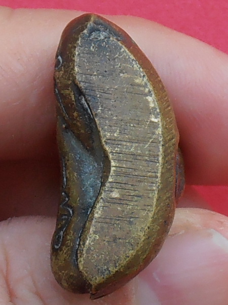 พระปิดตา เนื้อโลหะผสม 