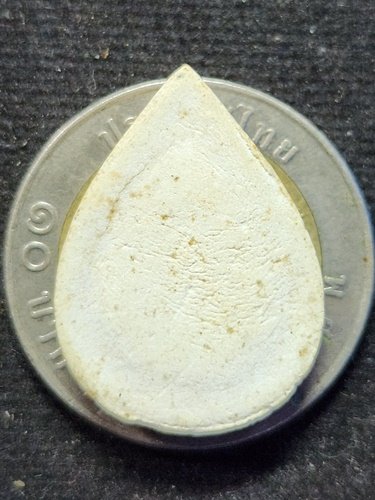 วัดโสธรวรารามวรวิหาร ฉะเชิงเทรา พระผงหลวงพ่อโสธร พิมพ์หยดน้ำ หลังเรียบ