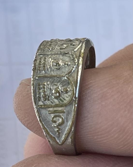 วัดใจ@… แหวนพระเจ้าห้าพระองค์ ไม่ทราบพี่ไม่มีข้อมูลครับ