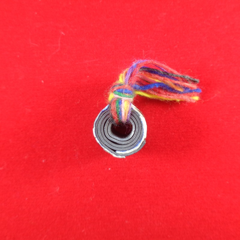 ตะกรุดลูกอมหนังงูเหลือม รุ่นเขมือบทรัพย์ หลวงพ่อสมบุญ ปิยธมโม วัดลำพันบอง จ.สุพรรณบุรี สวยครับ