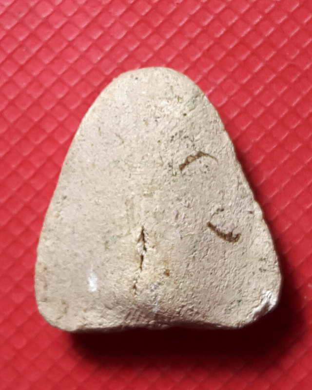 พระปิดตาวัดประสาทบุญญาวาส เนื้อขาวนิยม พิธีใหญ่ ปี 2506 ลพ.พรหม ลพ.มุ่ย ลพ.โบ้ย ลป.โต้ะร่วมปลุกเสก