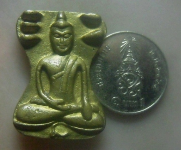 **เบาๆ**พระมเหศวร ยันต์นะ เนื้อโลหะผสม ไม่ทราบที่**สวยๆ เชิญชมครับ