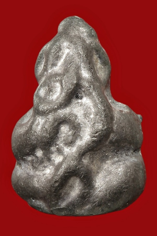 พระไม่ทราบที่ หลังจารอักขระ