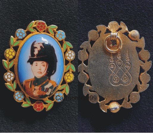 ล็อกเก็ตเสด็จพ่อ ร.๖ สวย เดิม ไม่ค่อยพบเจอครับ