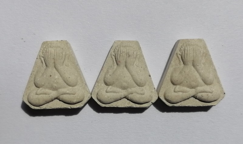 พระปิดตาสาริกา​"เหนือดวง" หลวงปู่จื่อ วัดเขาตาเงาะอุดมพร จ.ชัยภูมิ​ ปี​ 2563​ เคาะเดียว