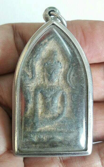 พระไม่ทราบที่ เคาะเดียว