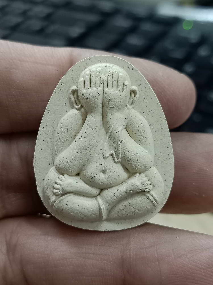 4-525 พระปิดตา เรียกทรัพย์ ชนะจน หลวงพ่อพัฒน์ วัดห้วยด้วน จ.นครสวรรค์ 2566 หมายเลข 479 กล่องเดิม