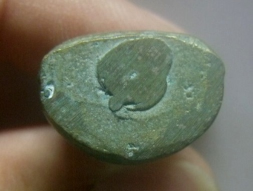 **เบา​ๆ​**รูปหล่อหลวงพ่อเงิน วัดบางคลาน เนื้อทองผสม เก่าๆ มีคราบเบ้า**เนื้อจัด สวยๆ เชิญชมครับ 