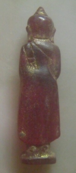 **เบา​ๆ​**พระพุทธปางอุ้มบาตร เนื้อหินแกะสีแดง ปิดทอง เก่าๆ ไม่ทราบที่**สวยๆ เชิญชมครับ