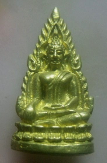 **เบา​ๆ​**รูปหล่อพระพุทธชินราช หลังอกเลา วัดยุ้ยเจริญธรรม**สวยๆ เชิญชมครับ