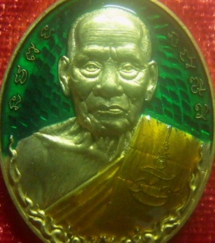 **เบา​ๆ​**เหรียญอายุ ๑๐๐ ปี หลวงพ่อพัฒน์ วัดห้วยด้วน นครสวรรค์ ปี ๒๕๖๔**ตอกโค้ด สวยๆ กล่องเดิม