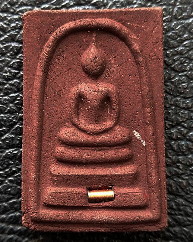 4.สมเด็จหลวงพ่อหวั่น วัดคลองคูณ เนื้องผงว่าน 108 ฝังตะกรุด รุ่นสิงห์ผยอง 51 จ.พิจิตร ปี 2560 กล่องเด