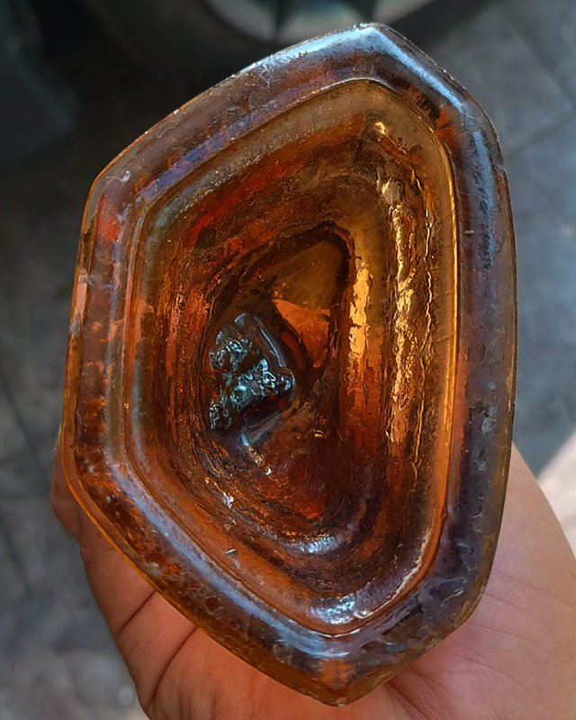 พระบูชาพระแก้วมรกต พิธี 25 พุทธศตวรรษ เนื้อแก้วสีน้ำผึ้ง สีพิเศษ นิยมหายาก ขนาดหน้าตัก 3 นิ้ว สูงประ