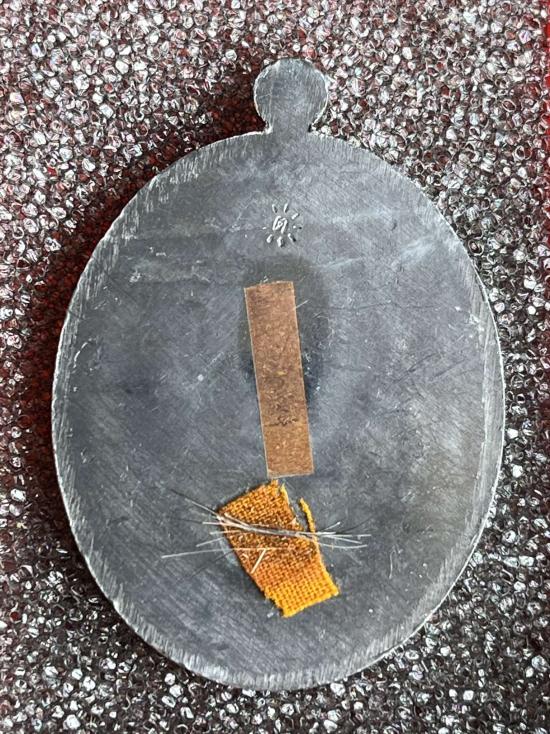 หลวงปู่เฮง ปภาโส วัดบ้านด่านช่องจอม สุรินทร์ รุ่น เฮง 168 เนื้อตะกั่ว หลังตะกรุด พร้อมจีวรและเกศา หล