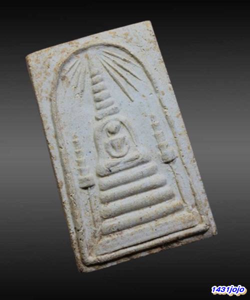 พระสมเด็จหลวงปู่นาค พิมพ์เจดีย์ข้างฉัตร ปี 2495 เนื้อผง วัดระฆังโฆสิตาราม กรุงเทพมหานครฯ + บัตรรับรอ