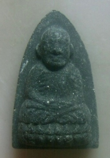 **เบาๆ**หลวงปู่ทวด วัดช้างให้ เนื้อว่าน รุ่นเจ้าฟ้าเพชรรัตน์ ปี ๒๕๓๗**อาจารย์นอง ปลุกเสก สวยๆ