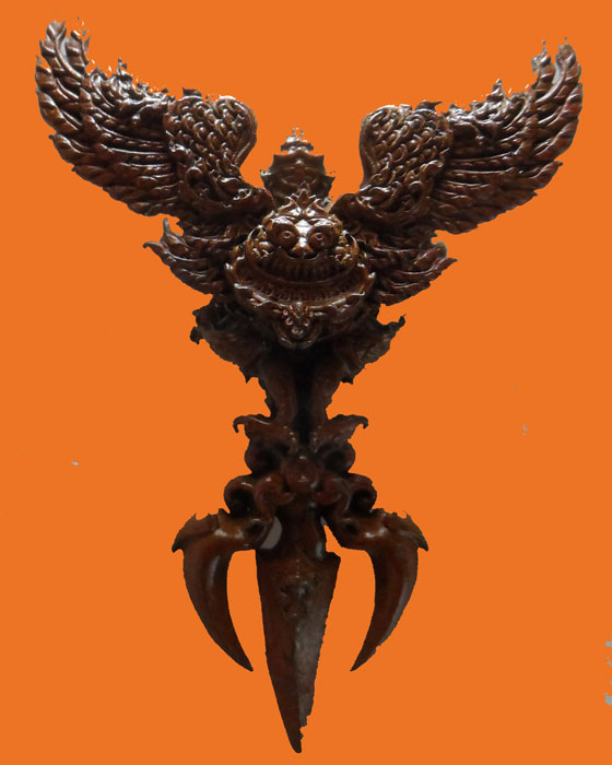 วัชระพญาครุฑมังรายศาสตร์ รุ่นเศรษฐีอนันตทรัพย์ พระอาจารย์วิรุต วัดสันมะเหม้า จ.เชียงราย 