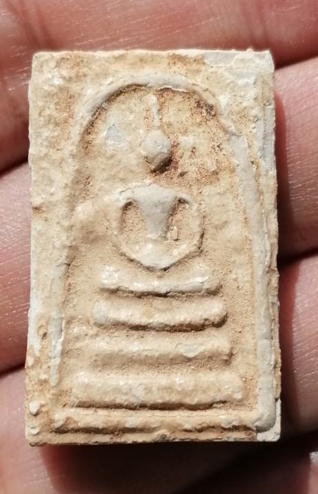 สมเด็จบางขุนพรหมแช่น้ำมนต์​ พิมพ์ใหญ่พระประธาน วัดบางขุนพรหม​ พร้อมกล่องเดิม ปี 2547 เคาะเดียว