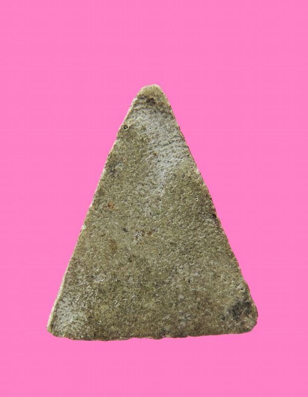 นางพญาสมาธิราบ พิมพ์เล็ก วัดปราสาท ปี 06 พิธีใหญ่ (องค์มีเศษตะไบทองข้างหน้า)