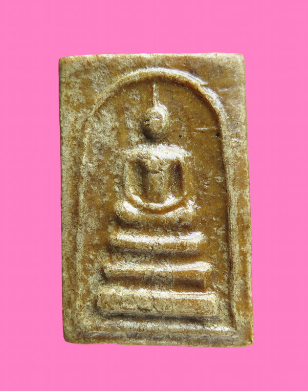 สมเด็จเนื้อผงน้ำมัน เคลือบแล็คเกอร์ หลังยันต์ห้า