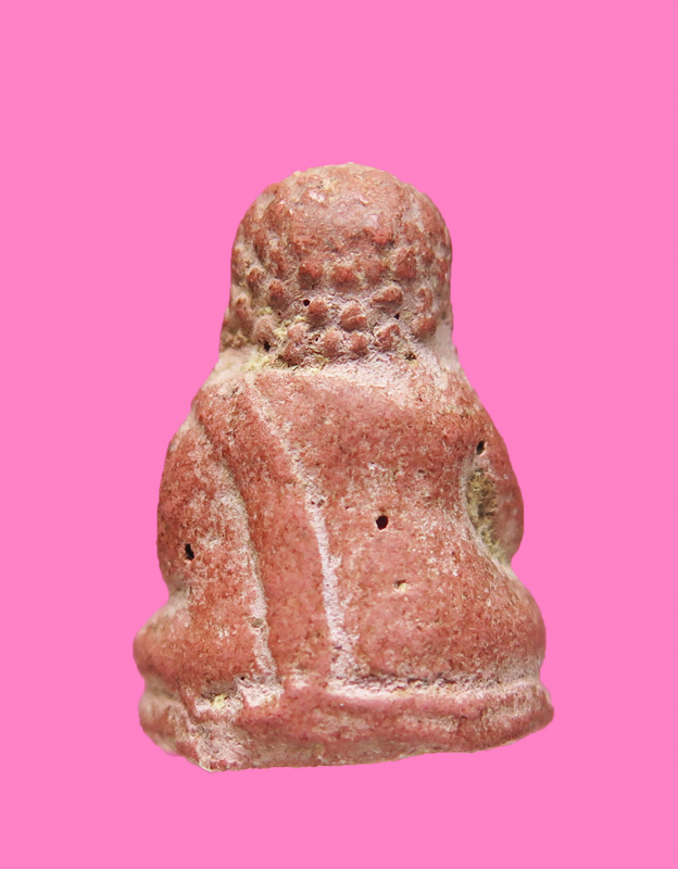 พระสังกัจจาย ลอยองค์ เนื้อผงสีปูนกินหมาก